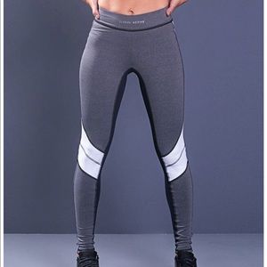 Labellamafia M grey leggings new
